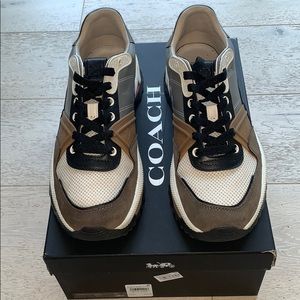 ECU Coach Michael B Jordan C143 Runners Sz 10.5/US